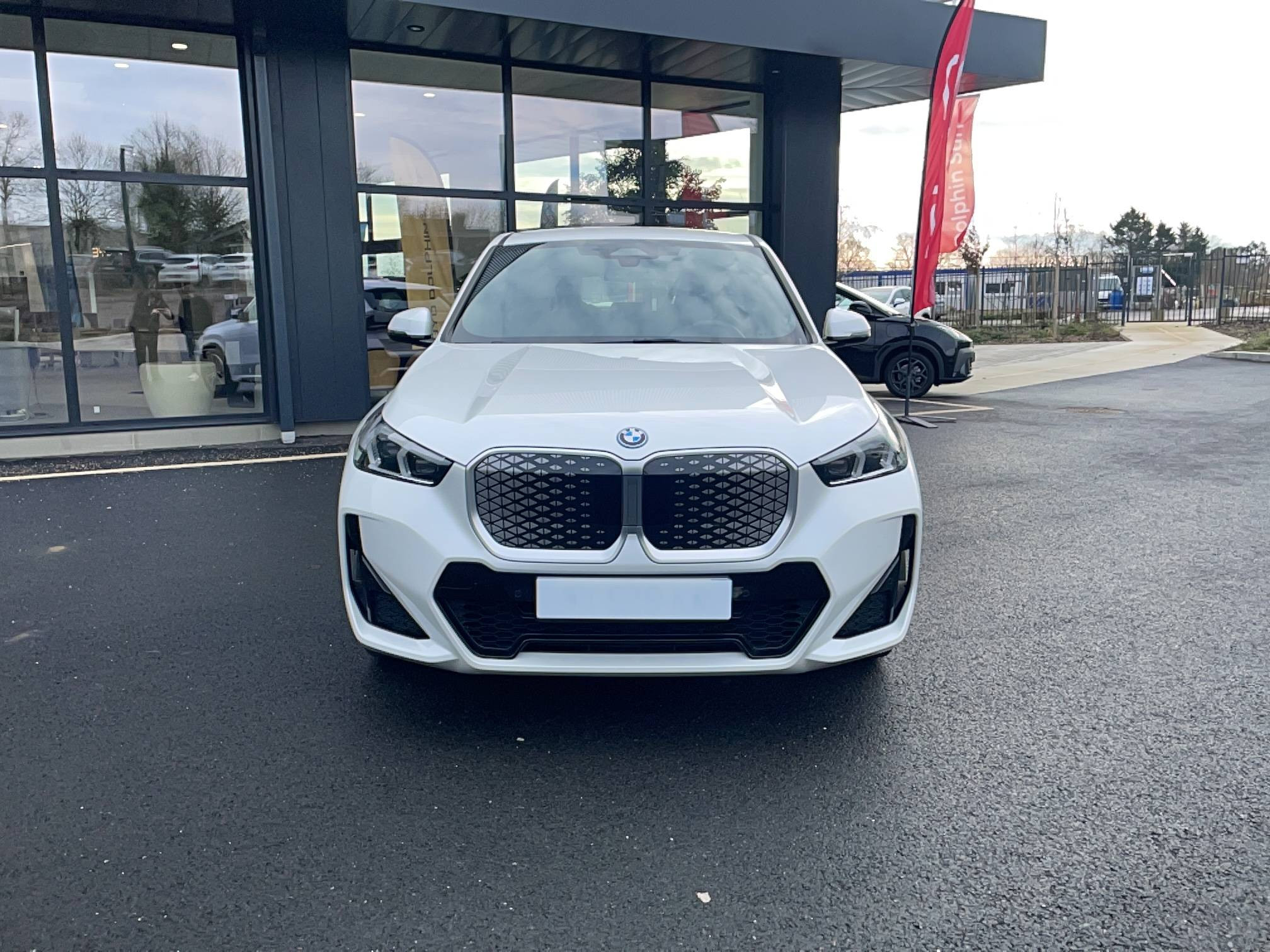 Vente en ligne Bmw iX iX1 eDrive20 204ch BVA au prix de 33 990 €