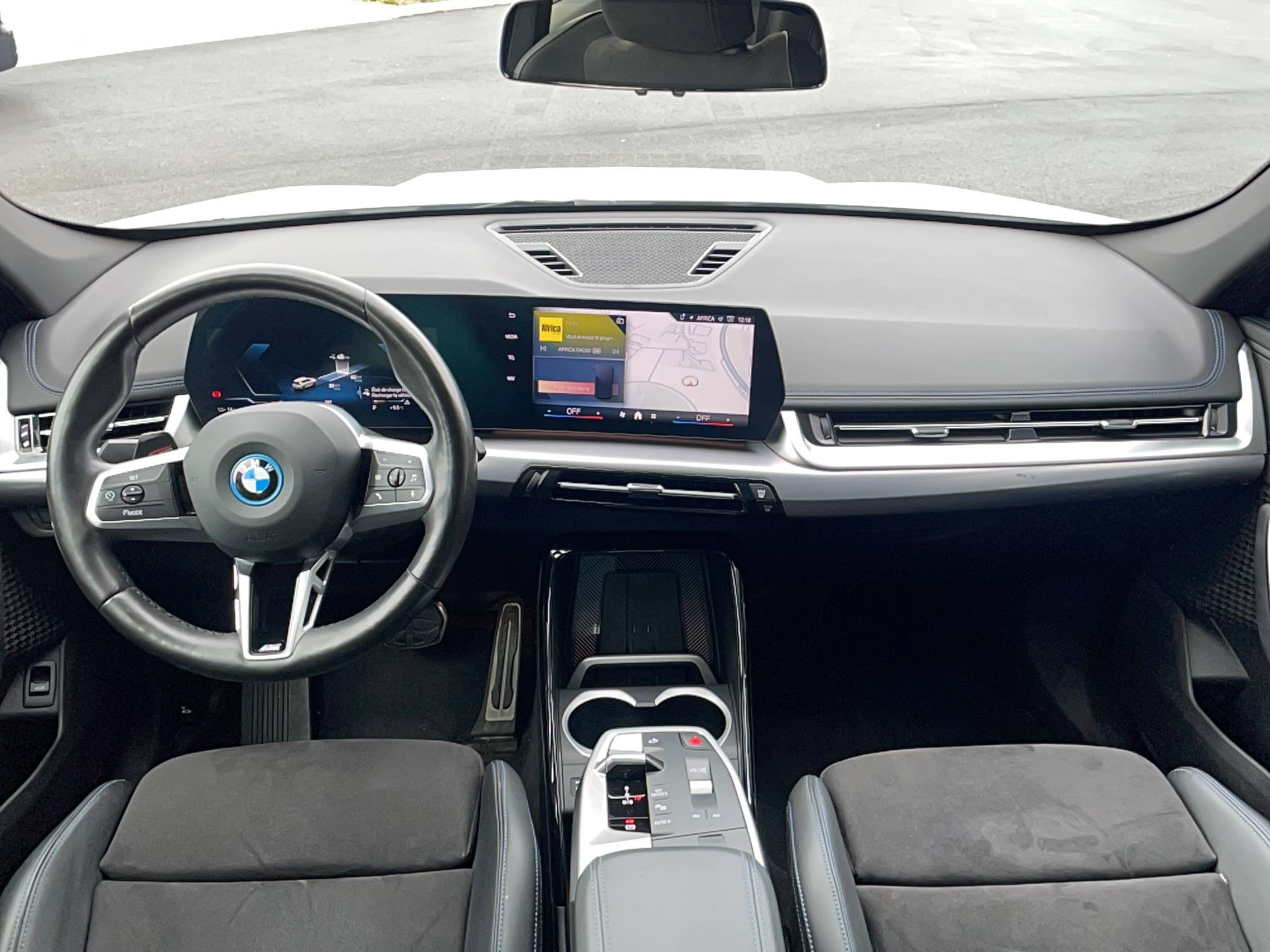 Vente en ligne Bmw iX iX1 eDrive20 204ch BVA au prix de 33 990 €