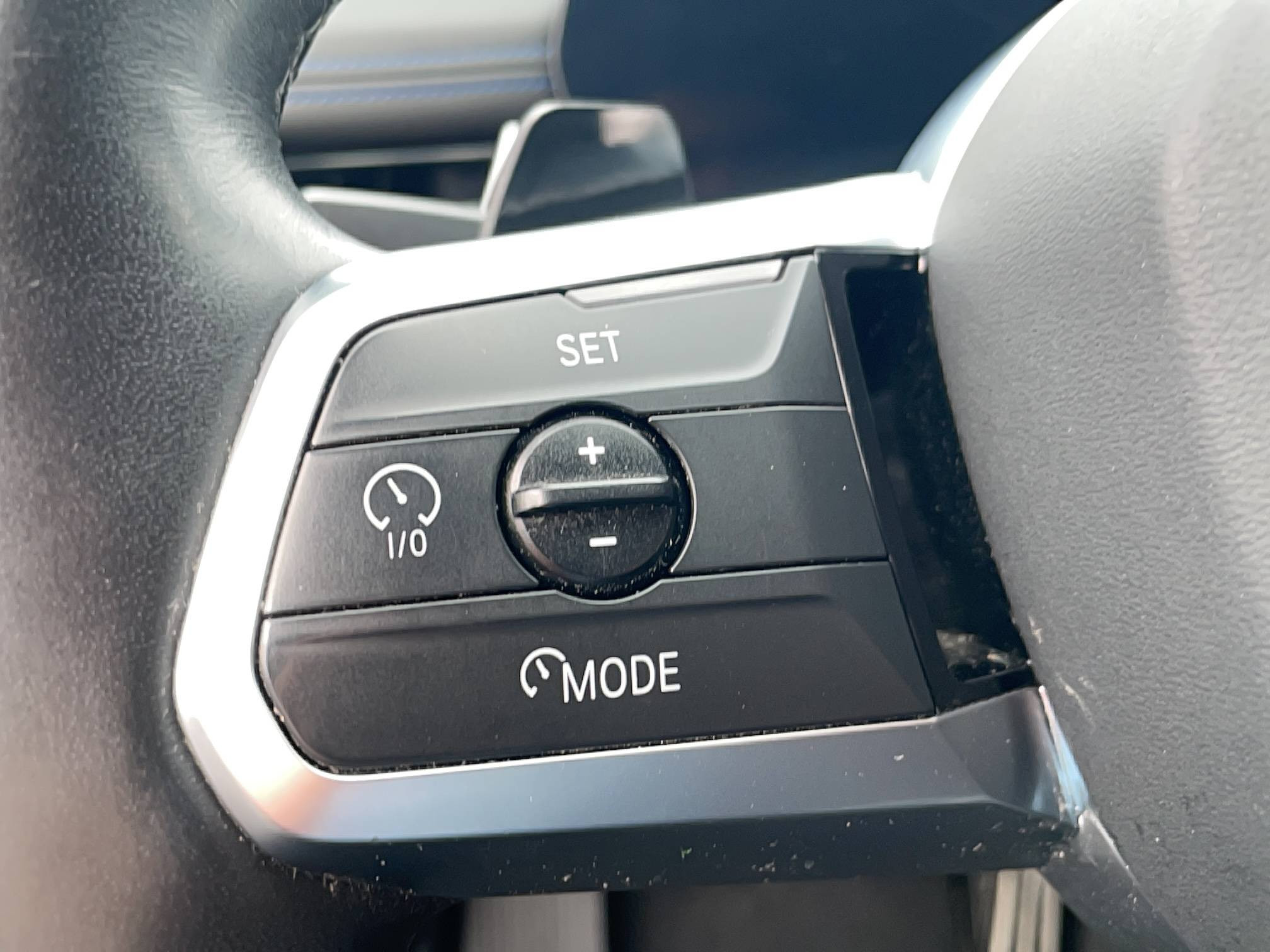 Vente en ligne Bmw iX iX1 eDrive20 204ch BVA au prix de 33 990 €