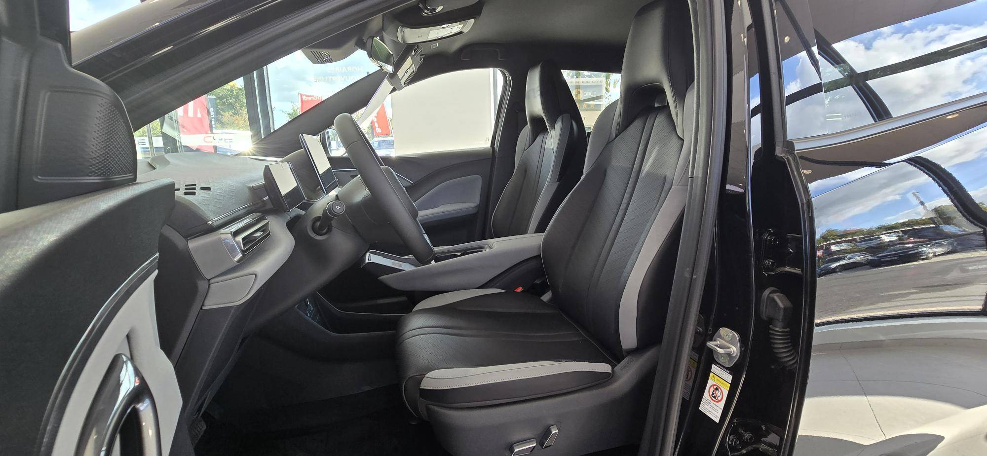 Vente en ligne Byd Dolphin Surf  43.2 kWh 156 ch au prix de 22 590 €