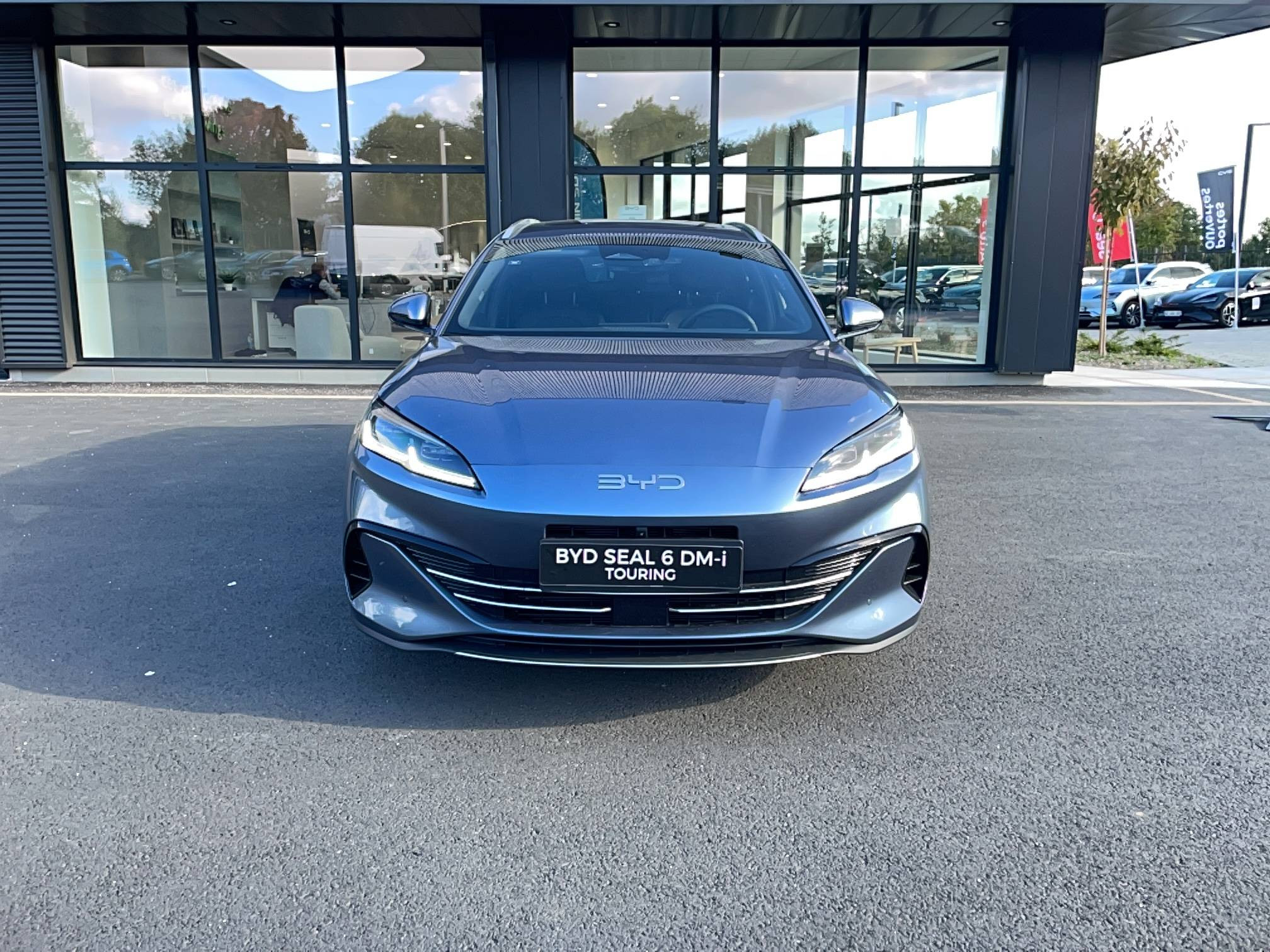 Vente en ligne Byd Seal 6 DM-i Touring  1.5l DM-i 156 kW PHEV au prix de 35 990 €