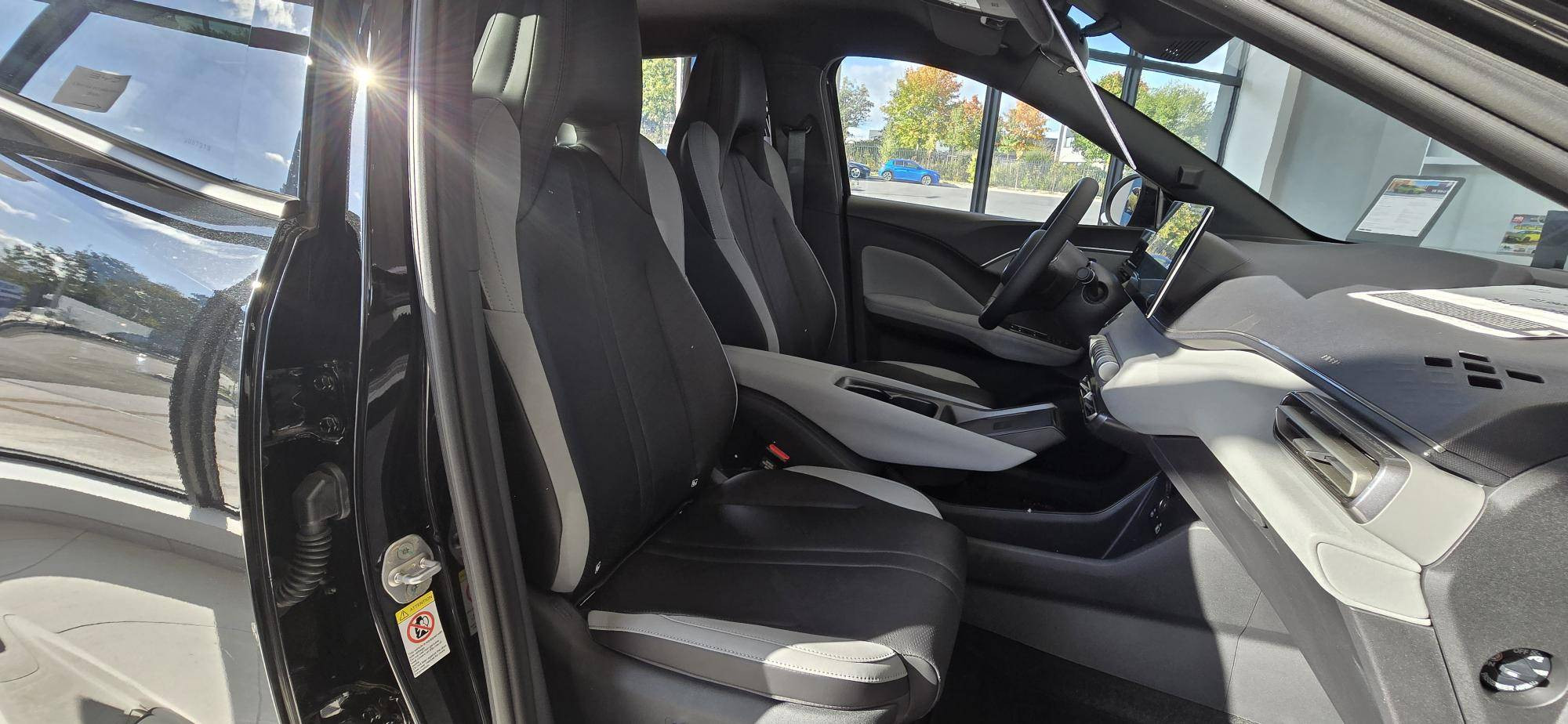 Vente en ligne Byd Dolphin Surf  43.2 kWh 156 ch au prix de 22 590 €