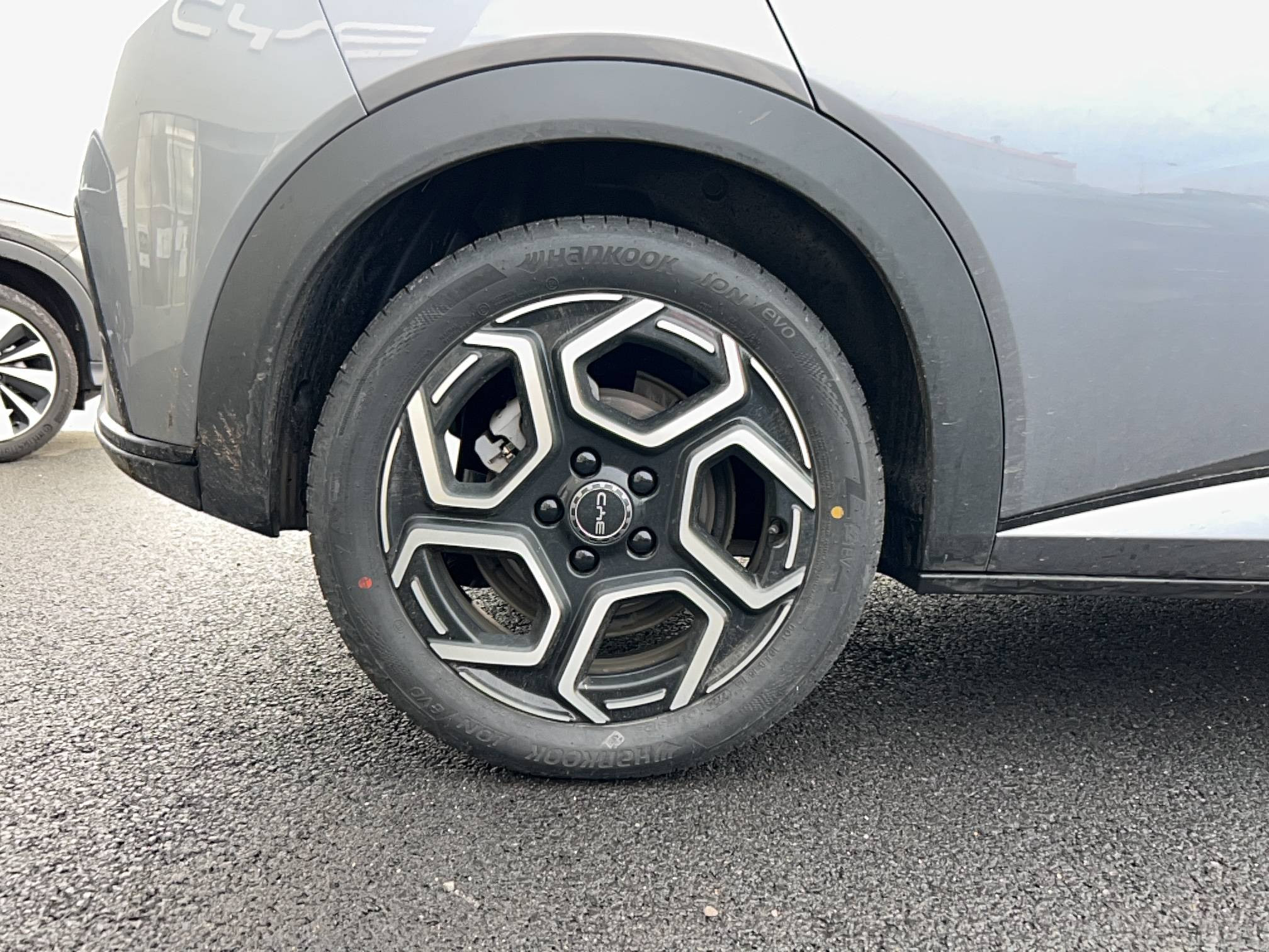 Vente en ligne Byd Dolphin  60,4 kWh 204 ch au prix de 29 590 €