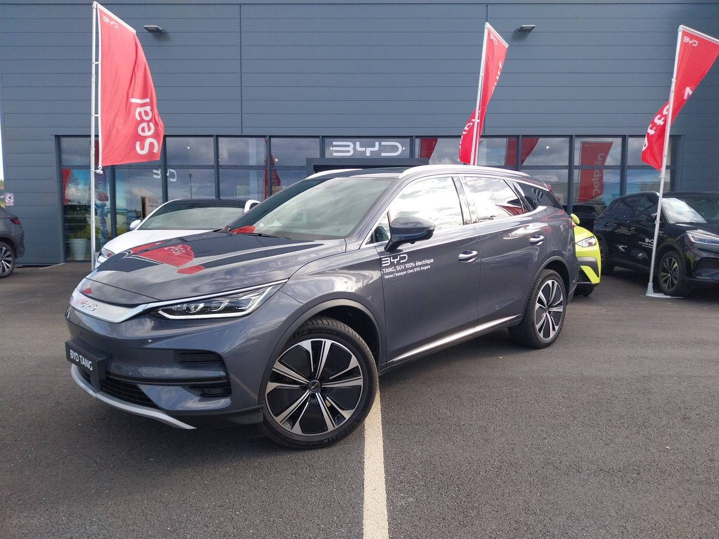 Byd Tang  108,8 kWh 517ch occasion de 2024 en vente à Angers