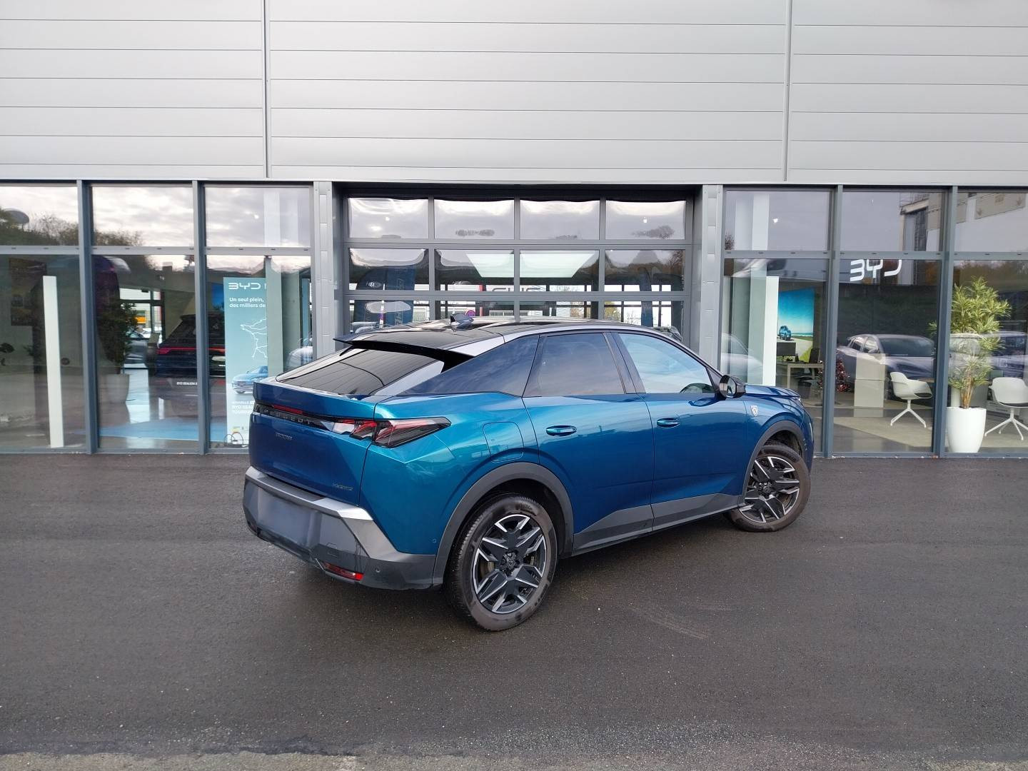 Vente en ligne Peugeot 3008  Hybrid 136 e-DCS6 au prix de 30 990 €