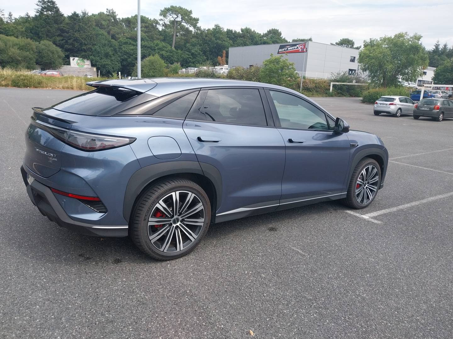 Vente en ligne Byd Sealion 7  91.3 kWh 530ch AWD au prix de 47 490 €