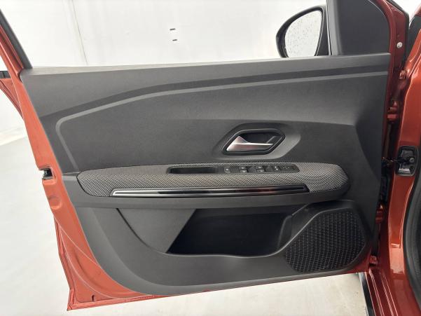 Vente en ligne Dacia Jogger  ECO-G 100 7 places au prix de 17 790 €