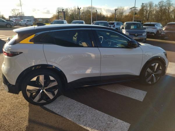 Vente en ligne Renault Megane E-Tech  EV60 220 ch super charge au prix de 28 990 €