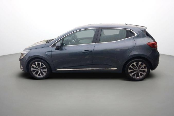 Vente en ligne Renault Clio 5 Clio E-Tech 140 au prix de 17 990 €