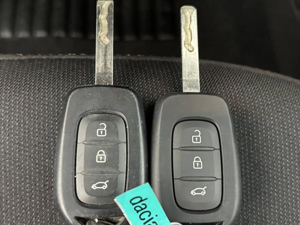 Vente en ligne Dacia Sandero  ECO-G 100 au prix de 12 990 €