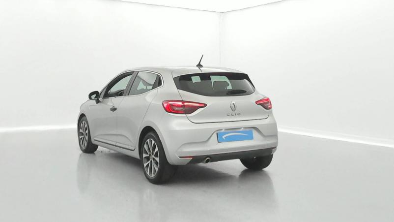 Vente en ligne Renault Clio 5 Clio TCe 90 - 21 au prix de 14 290 €