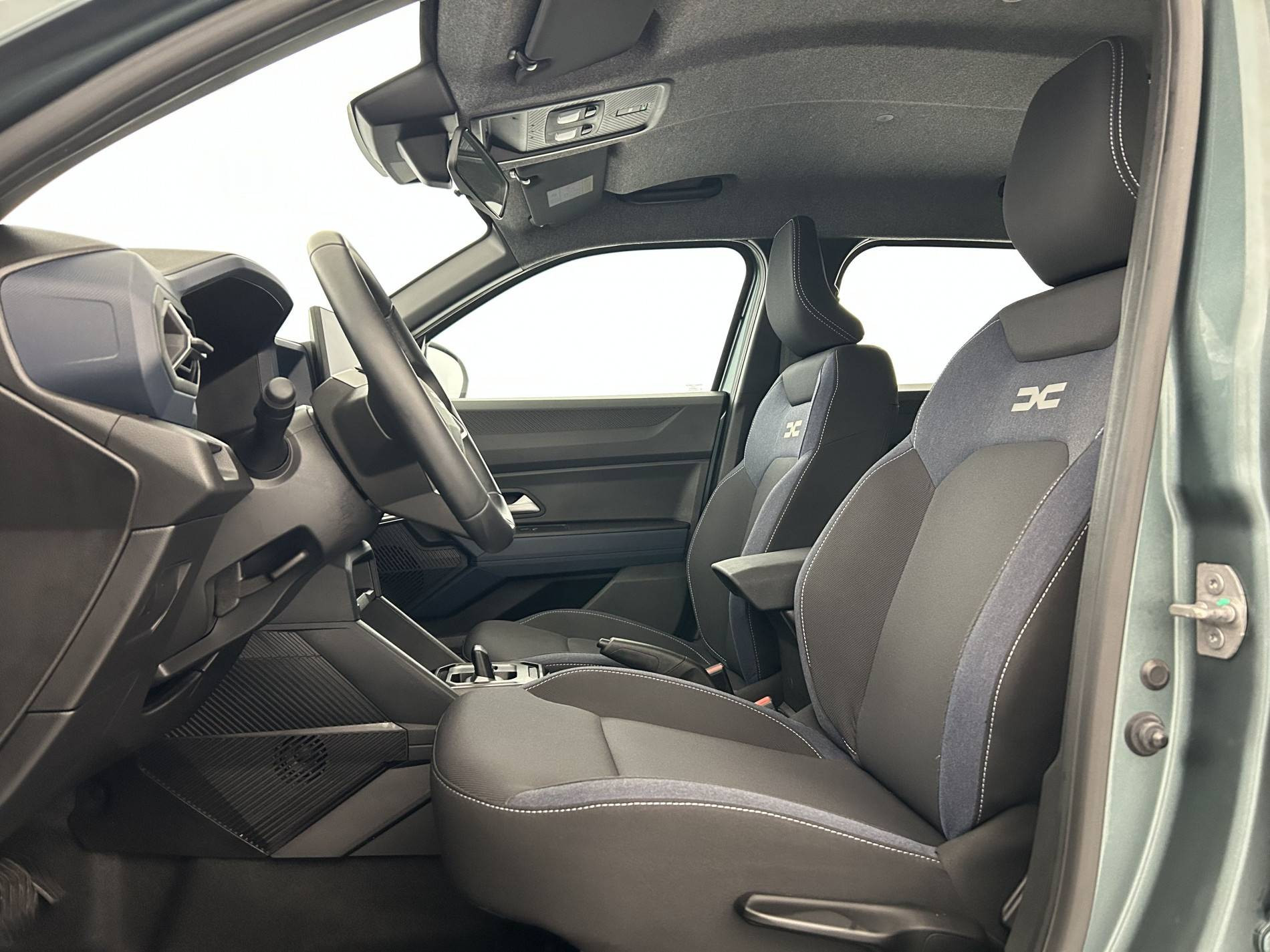 Vente en ligne Dacia Duster  Hybrid 140 au prix de 26 590 €