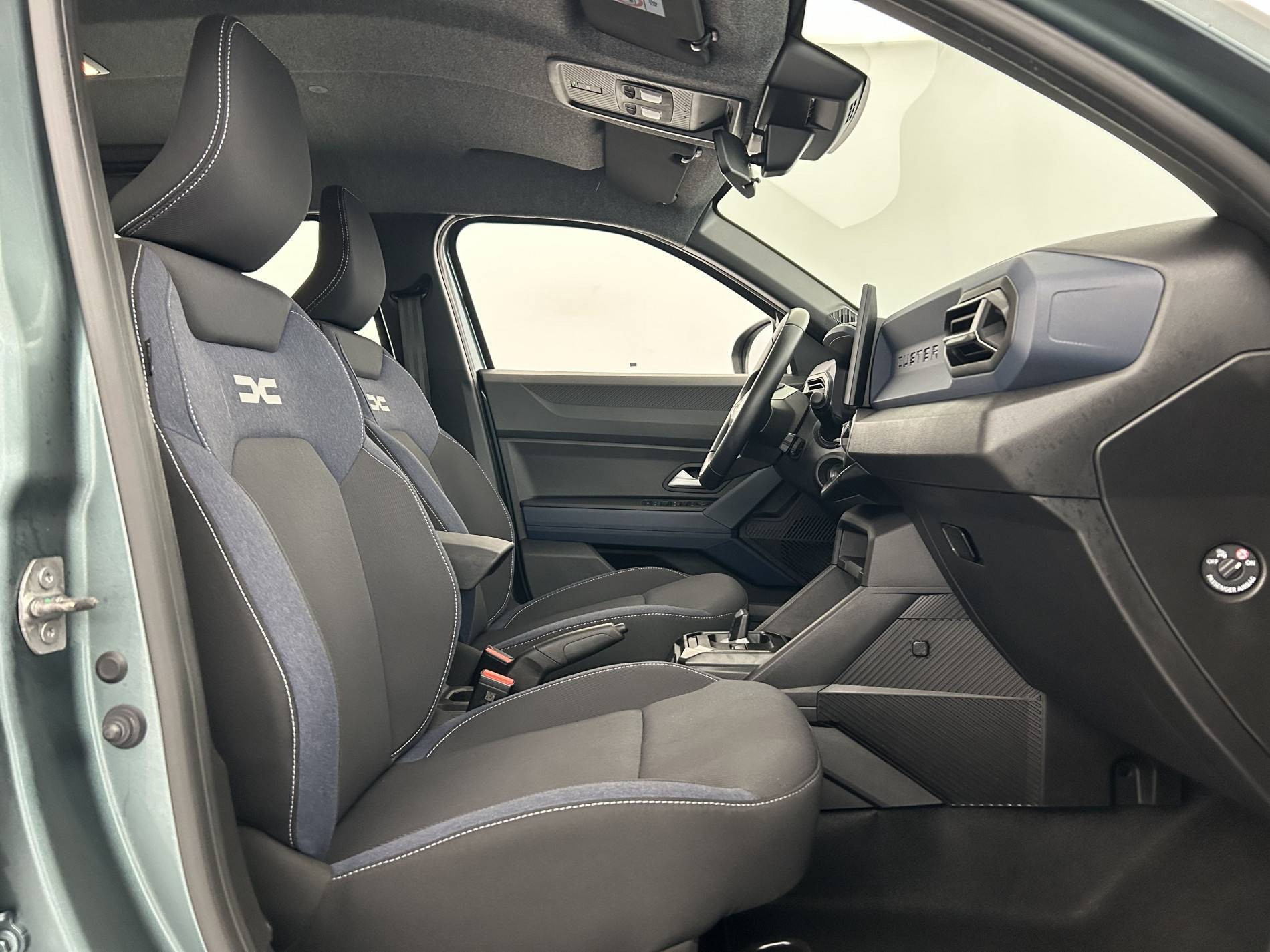 Vente en ligne Dacia Duster  Hybrid 140 au prix de 26 590 €