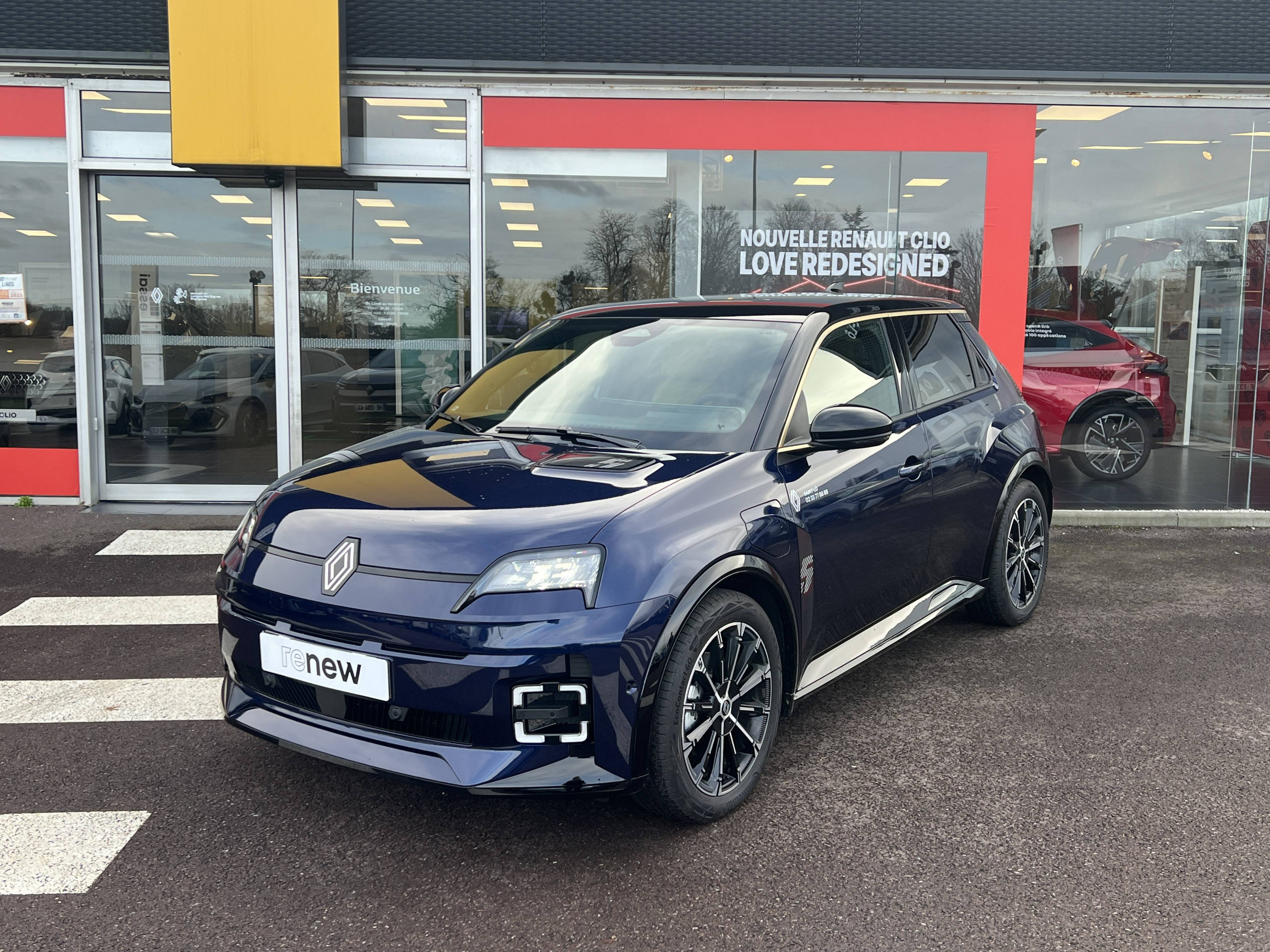 Renault R5 E-Tech  150 ch autonomie confort occasion de 2025 en vente à Saint-Lô