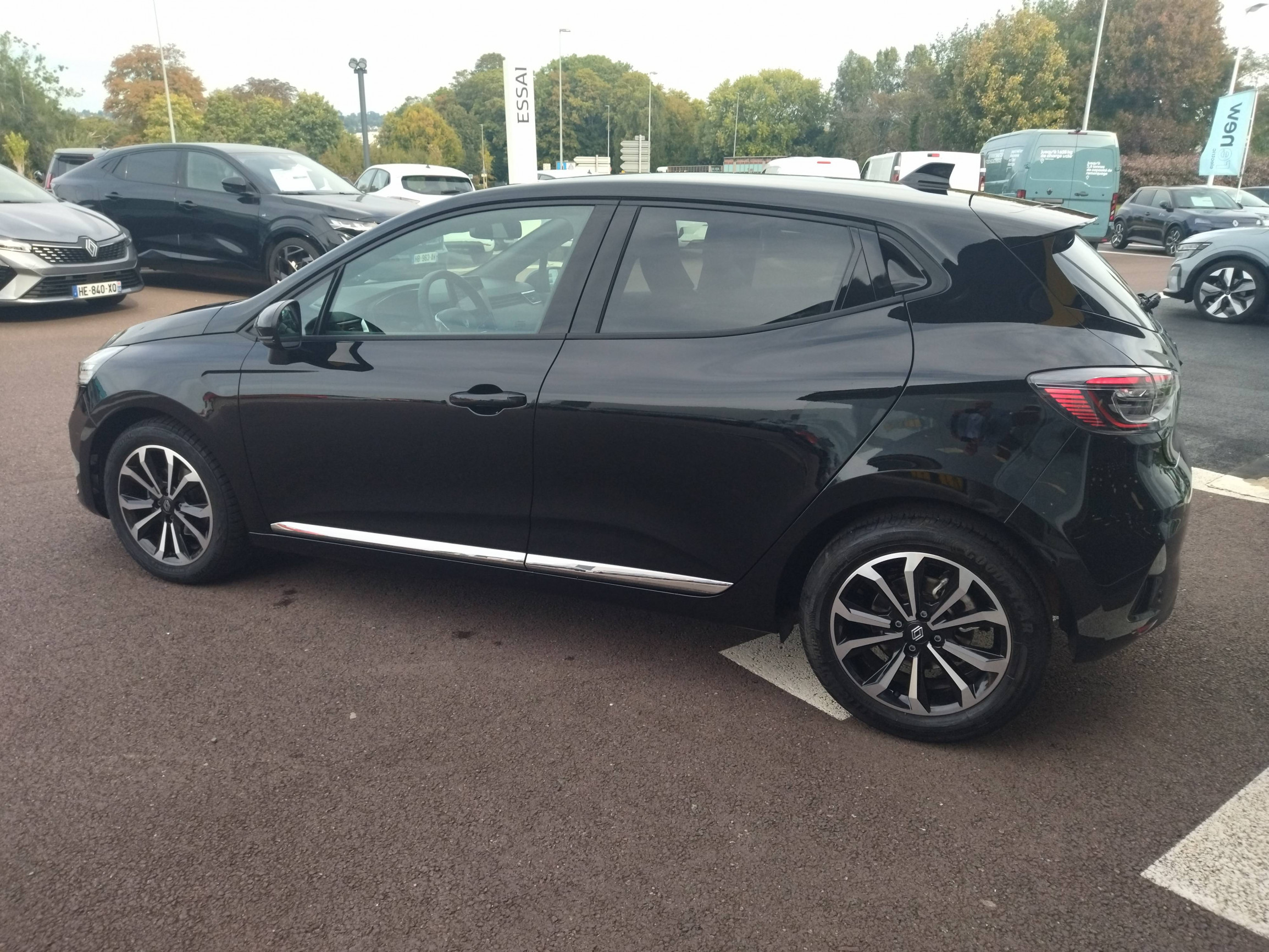 Vente en ligne Renault Clio 5 Clio TCe 90 ch GSR2 au prix de 18 990 €