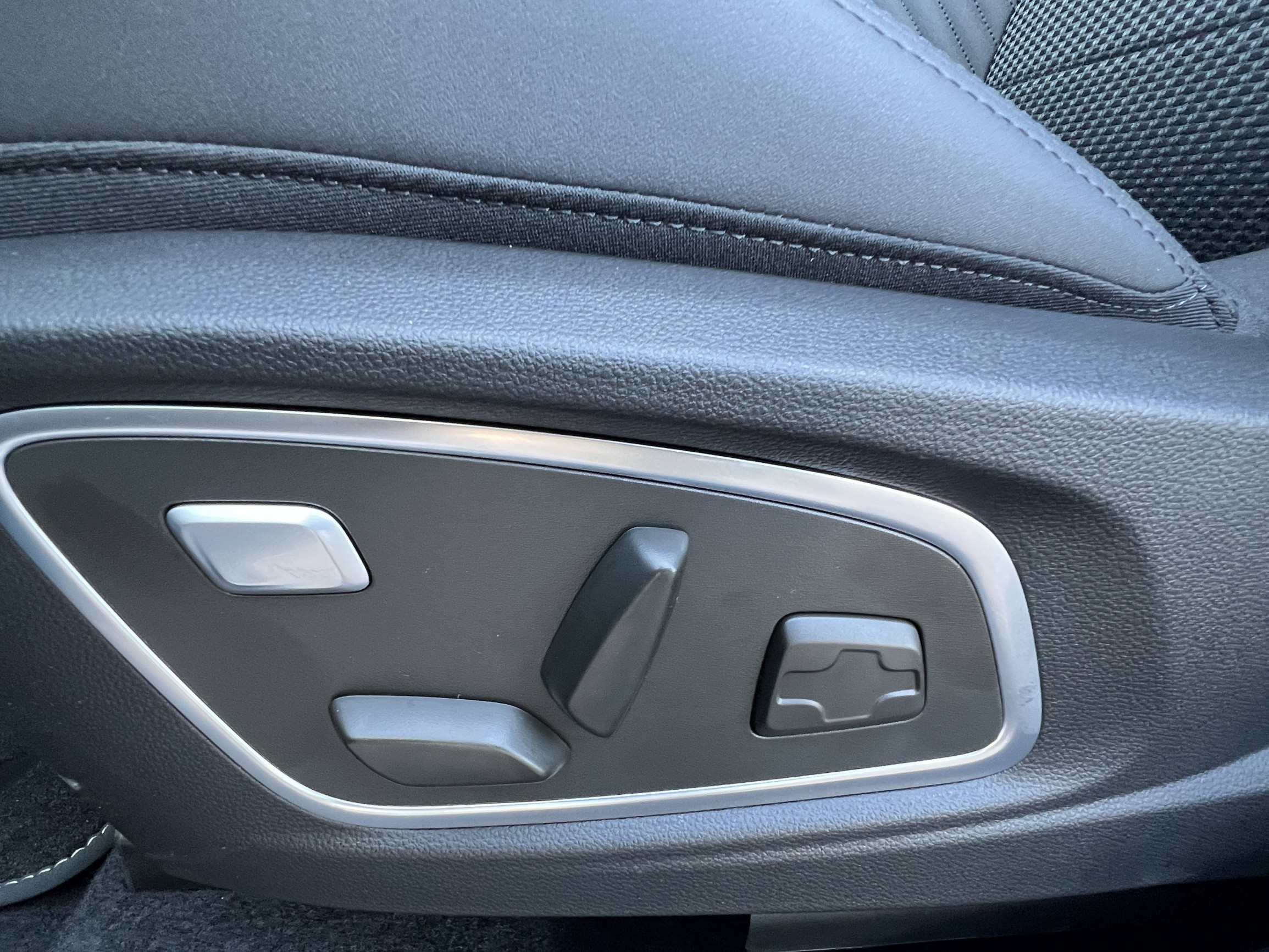 Vente en ligne Renault Austral  full hybrid E-Tech 200 ch au prix de 42 490 €