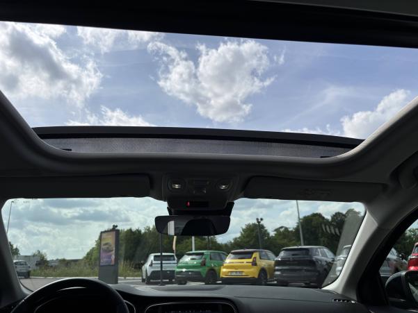 Vente en ligne Renault Megane 4  Blue dCi 115 EDC au prix de 23 990 €