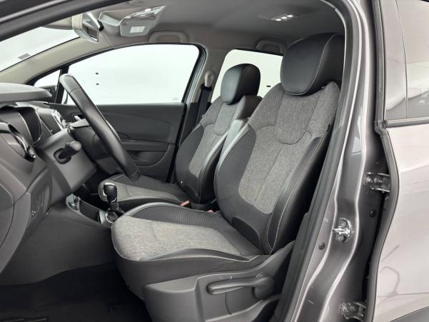 Vente en ligne Renault Captur  dCi 90 EDC au prix de 12 490 €