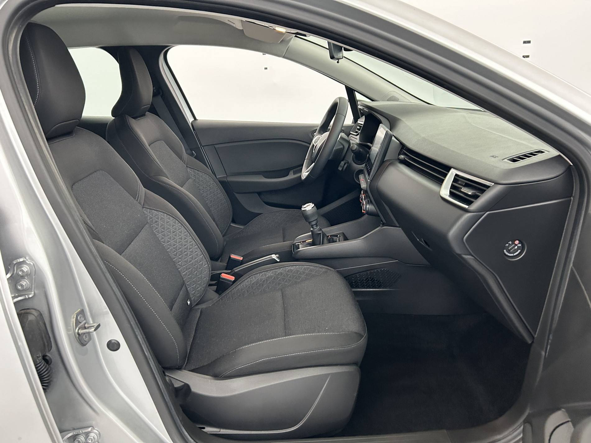 Vente en ligne Renault Clio 5 Clio TCe 90 au prix de 14 990 €