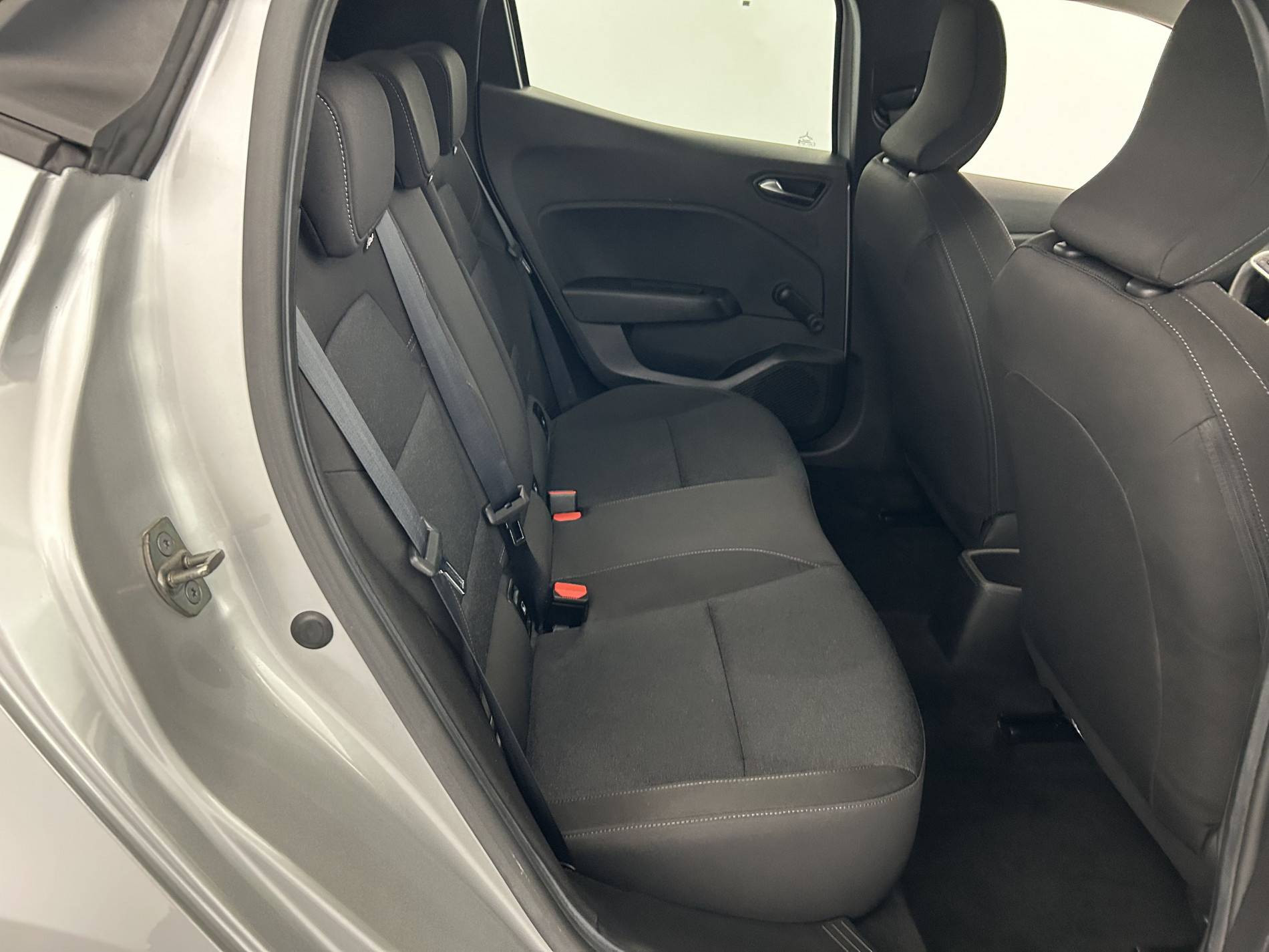 Vente en ligne Renault Clio 5 Clio TCe 90 au prix de 14 990 €