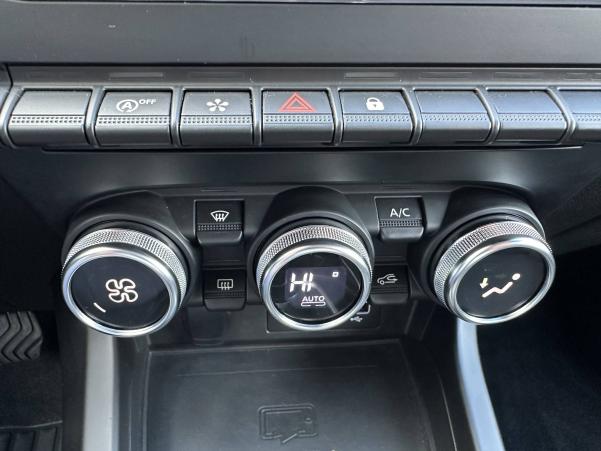Vente en ligne Renault Arkana  mild hybrid 140 EDC FAP - 22 au prix de 21 990 €