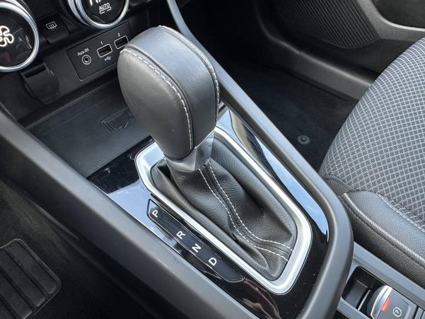Vente en ligne Renault Arkana  mild hybrid 140 EDC FAP - 22 au prix de 21 990 €
