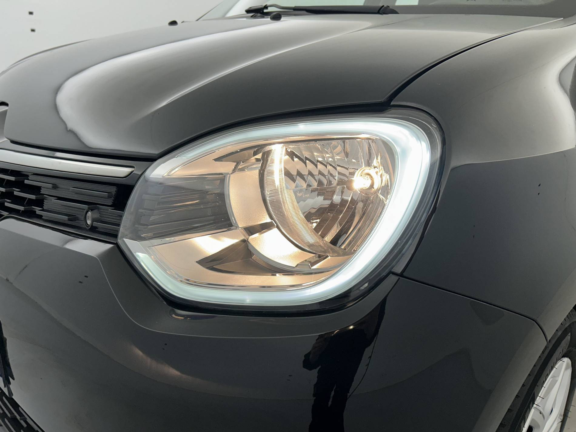 Vente en ligne Renault Twingo Electrique Twingo III E-Tech au prix de 12 490 €