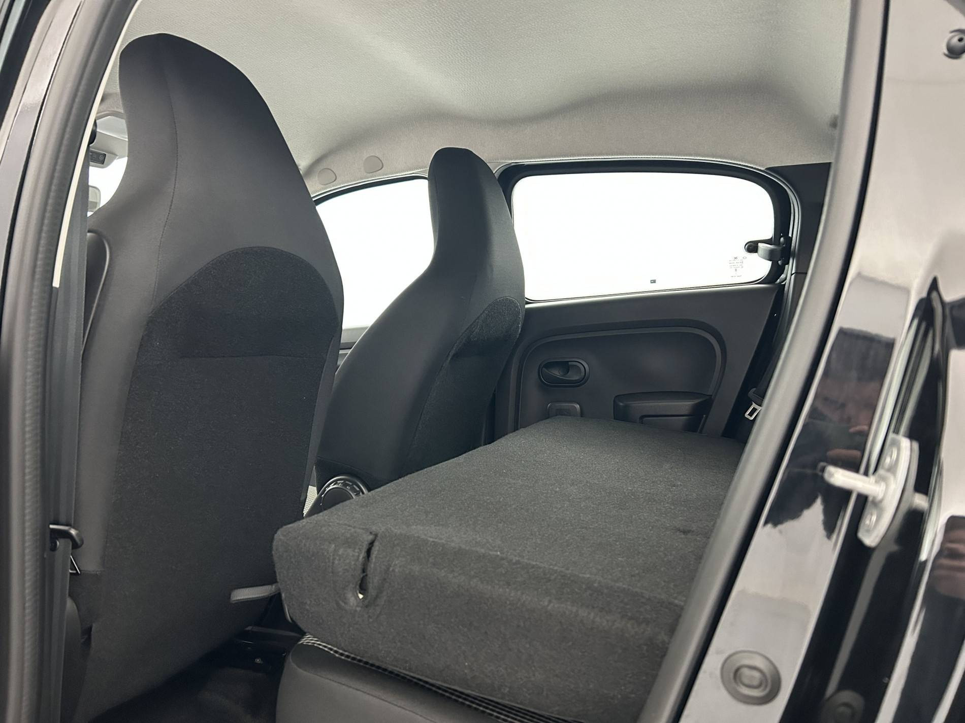 Vente en ligne Renault Twingo Electrique Twingo III E-Tech au prix de 12 490 €