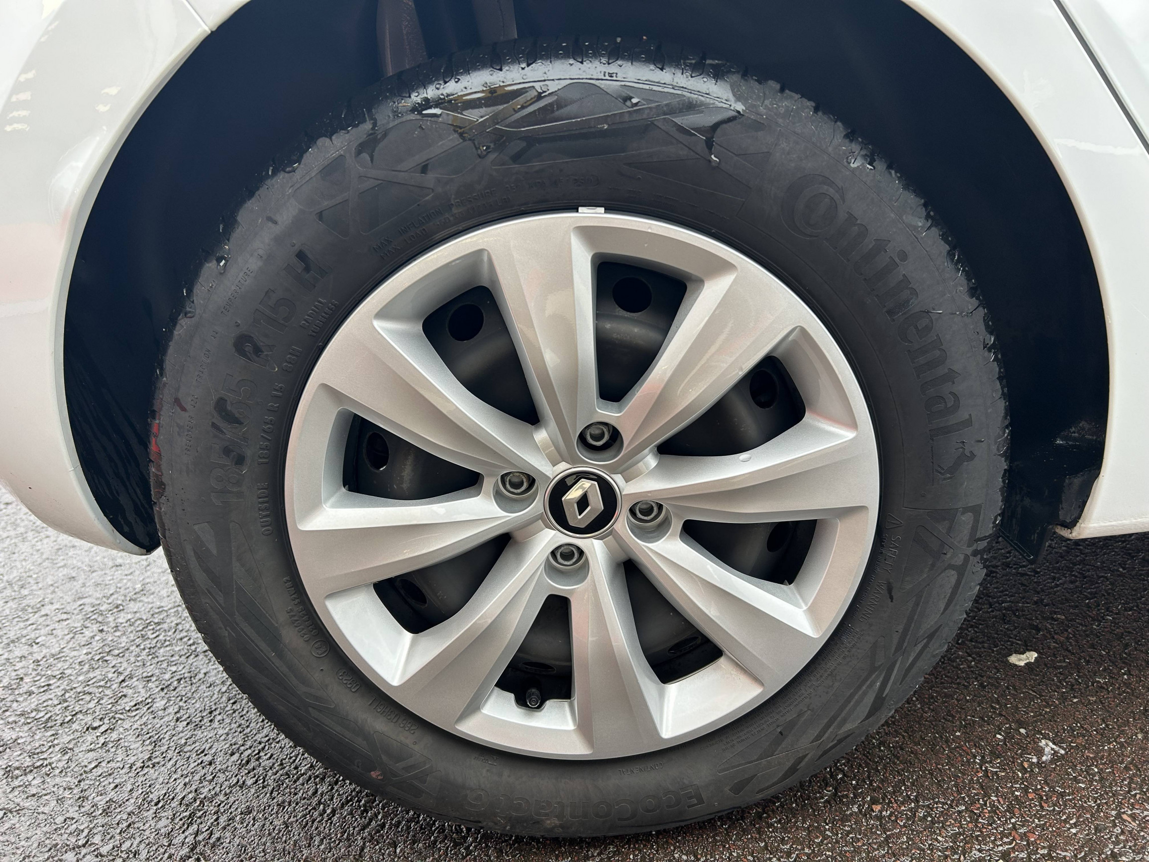 Vente en ligne Renault Clio 5 Clio SCe 65 au prix de 13 490 €