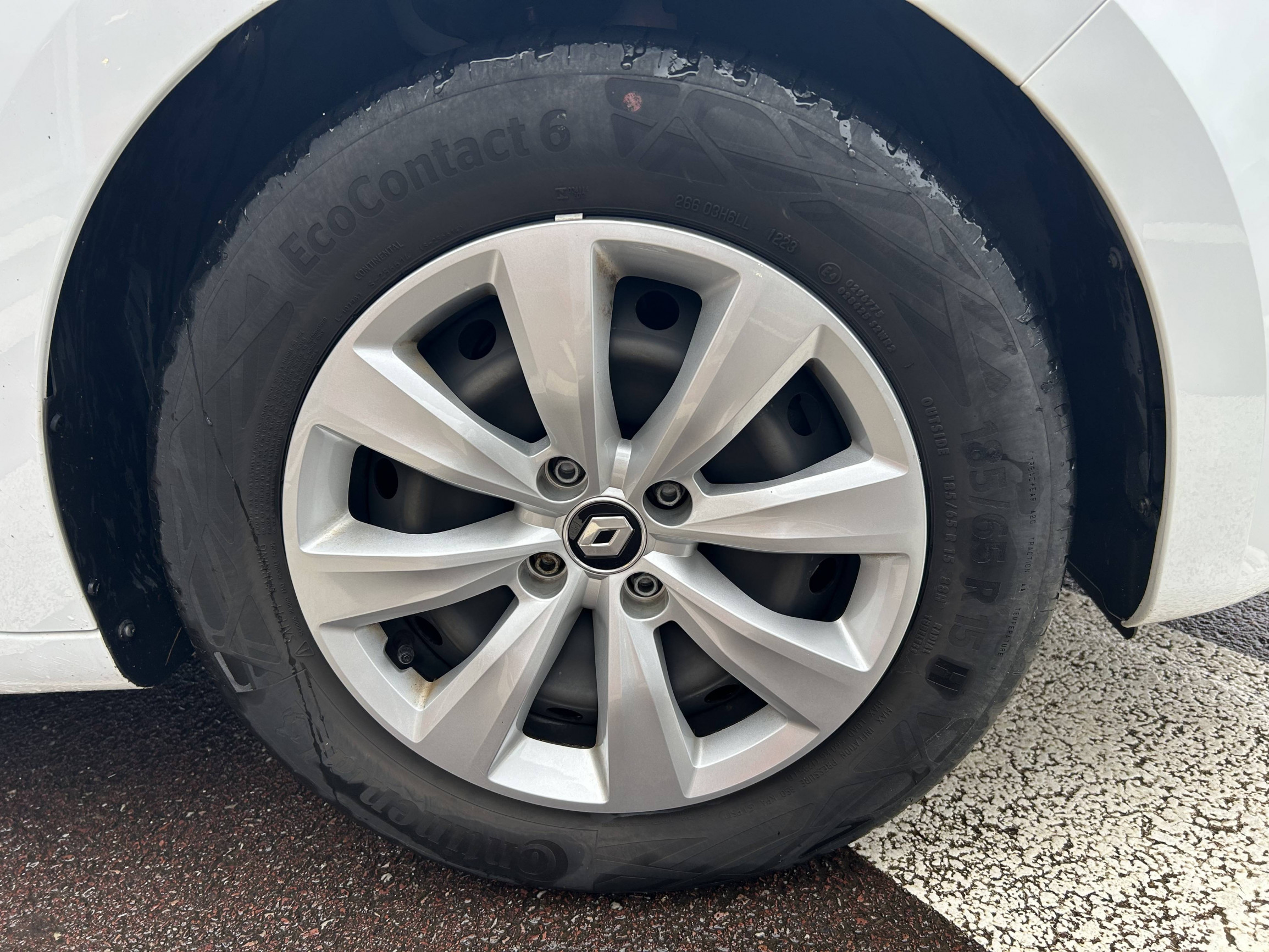 Vente en ligne Renault Clio 5 Clio SCe 65 au prix de 13 490 €