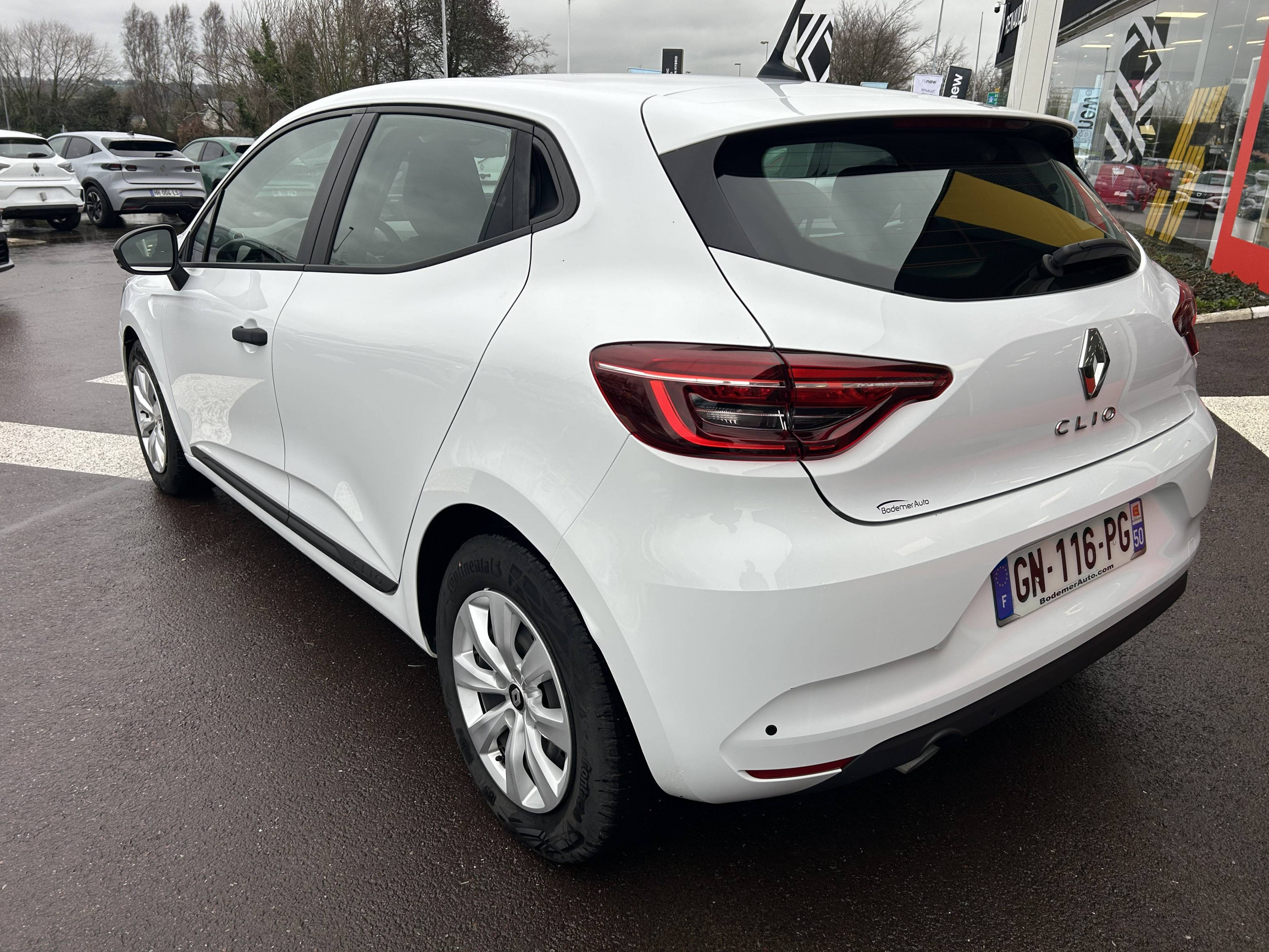 Vente en ligne Renault Clio 5 Clio SCe 65 au prix de 13 490 €