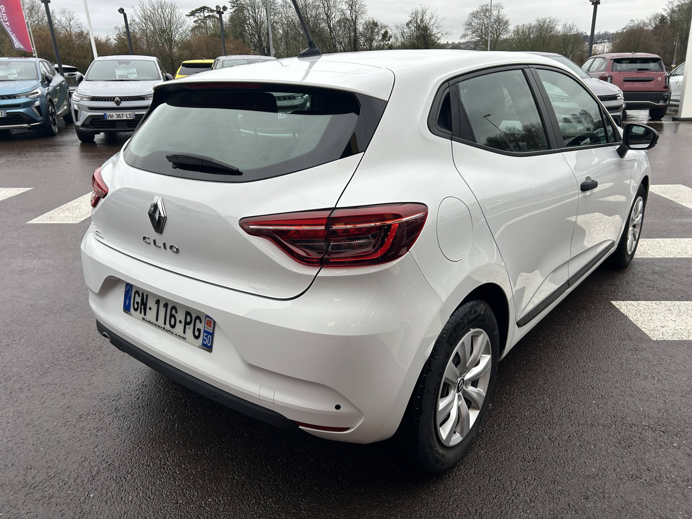 Vente en ligne Renault Clio 5 Clio SCe 65 au prix de 13 490 €