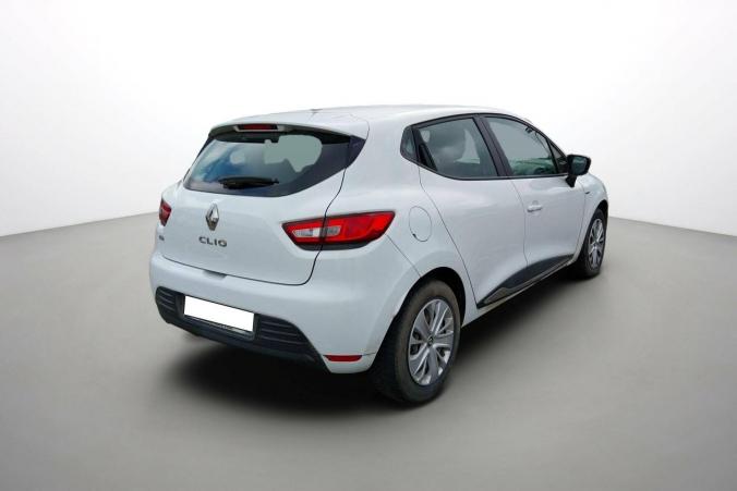 Vente en ligne Renault Clio 4 Clio TCe 75 E6C au prix de 10 390 €