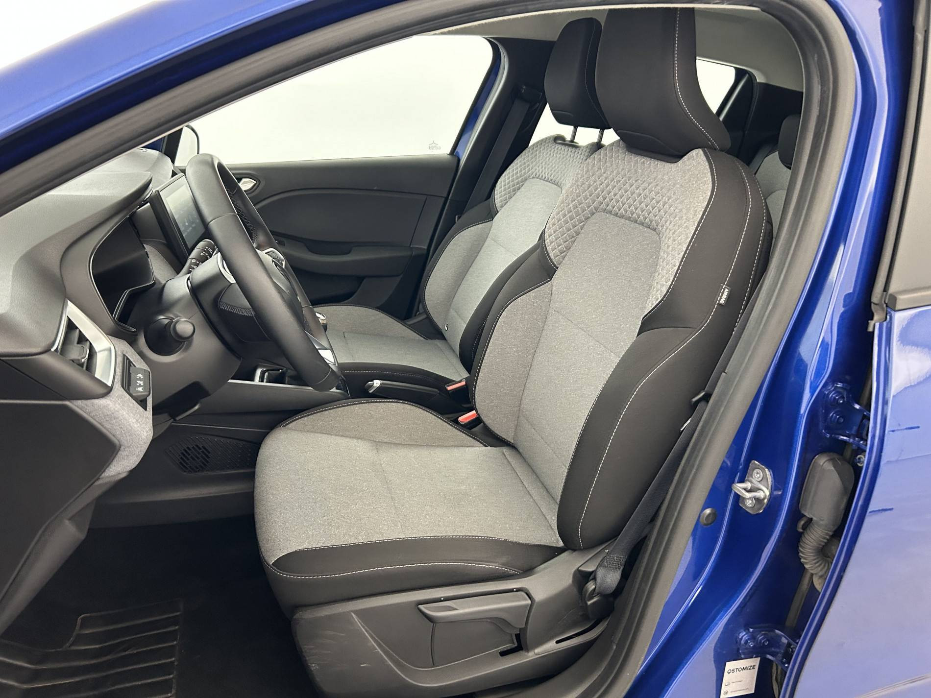 Vente en ligne Renault Clio 5 Clio AUTO ECOLE Blue dCi 100 au prix de 15 690 €