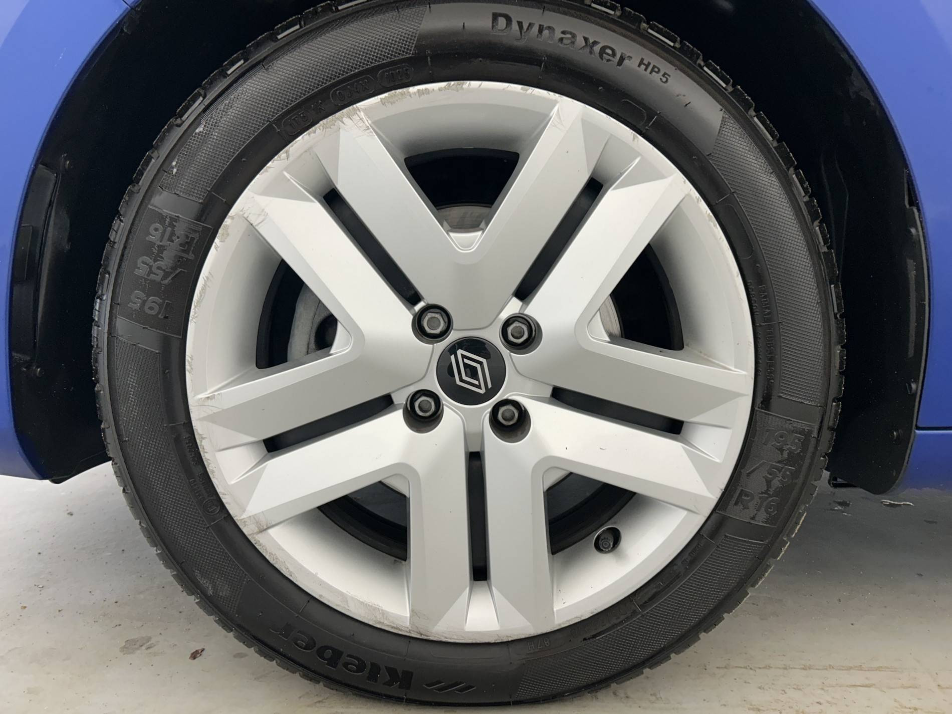 Vente en ligne Renault Clio 5 Clio AUTO ECOLE Blue dCi 100 au prix de 15 690 €