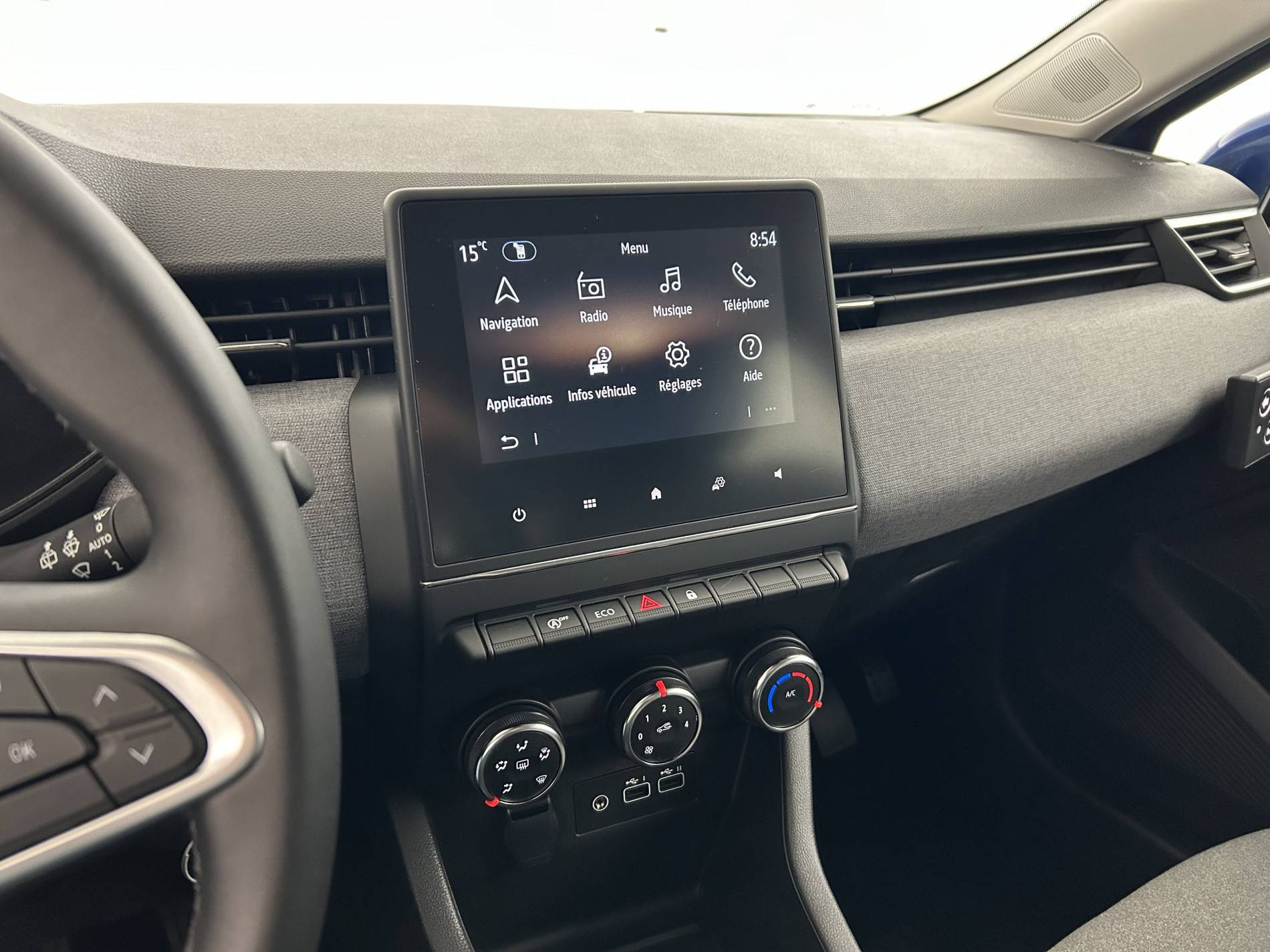 Vente en ligne Renault Clio 5 Clio AUTO ECOLE Blue dCi 100 au prix de 15 690 €