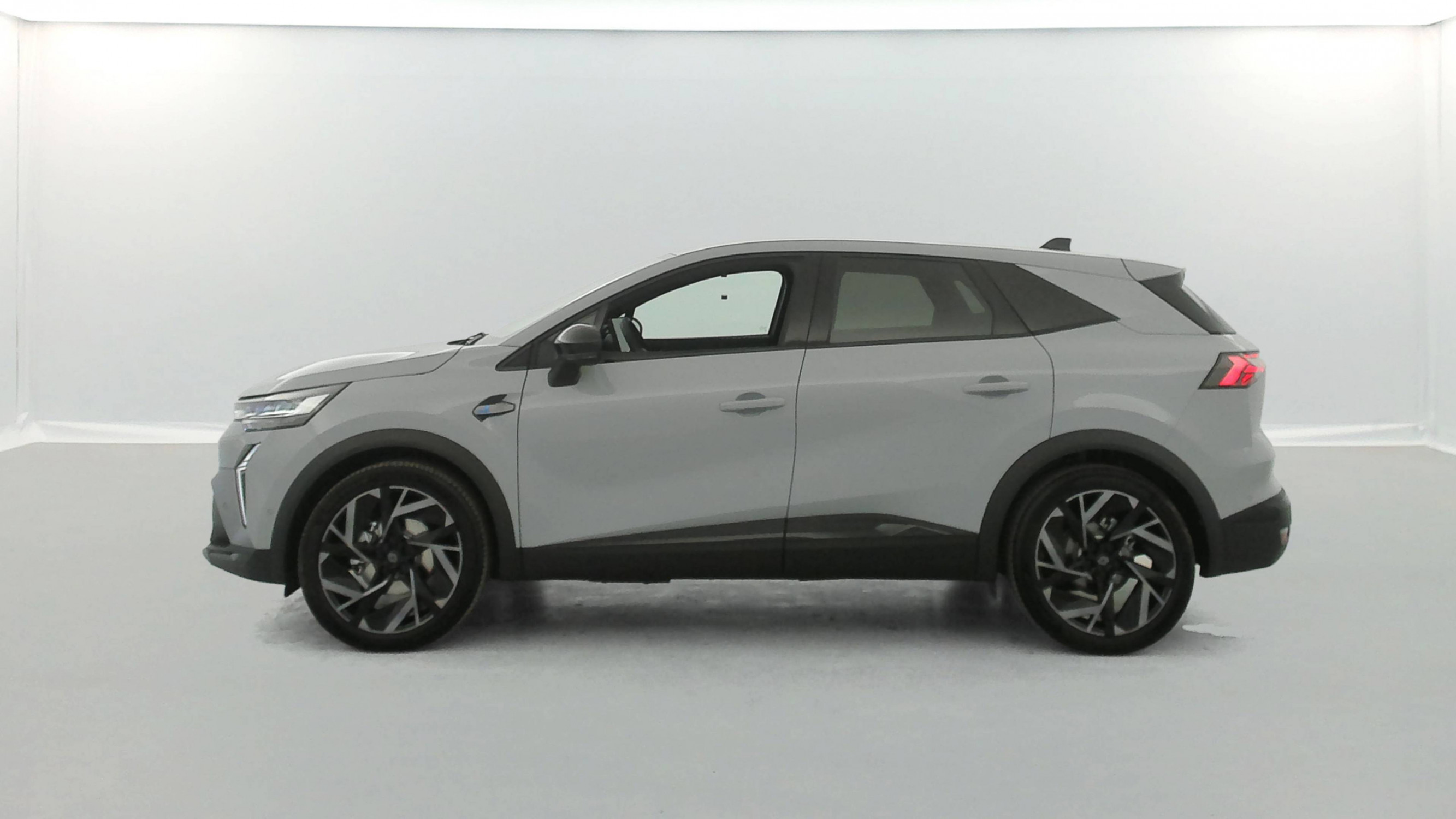 Vente en ligne Renault Symbioz  E-Tech full hybrid 145 au prix de 30 590 €