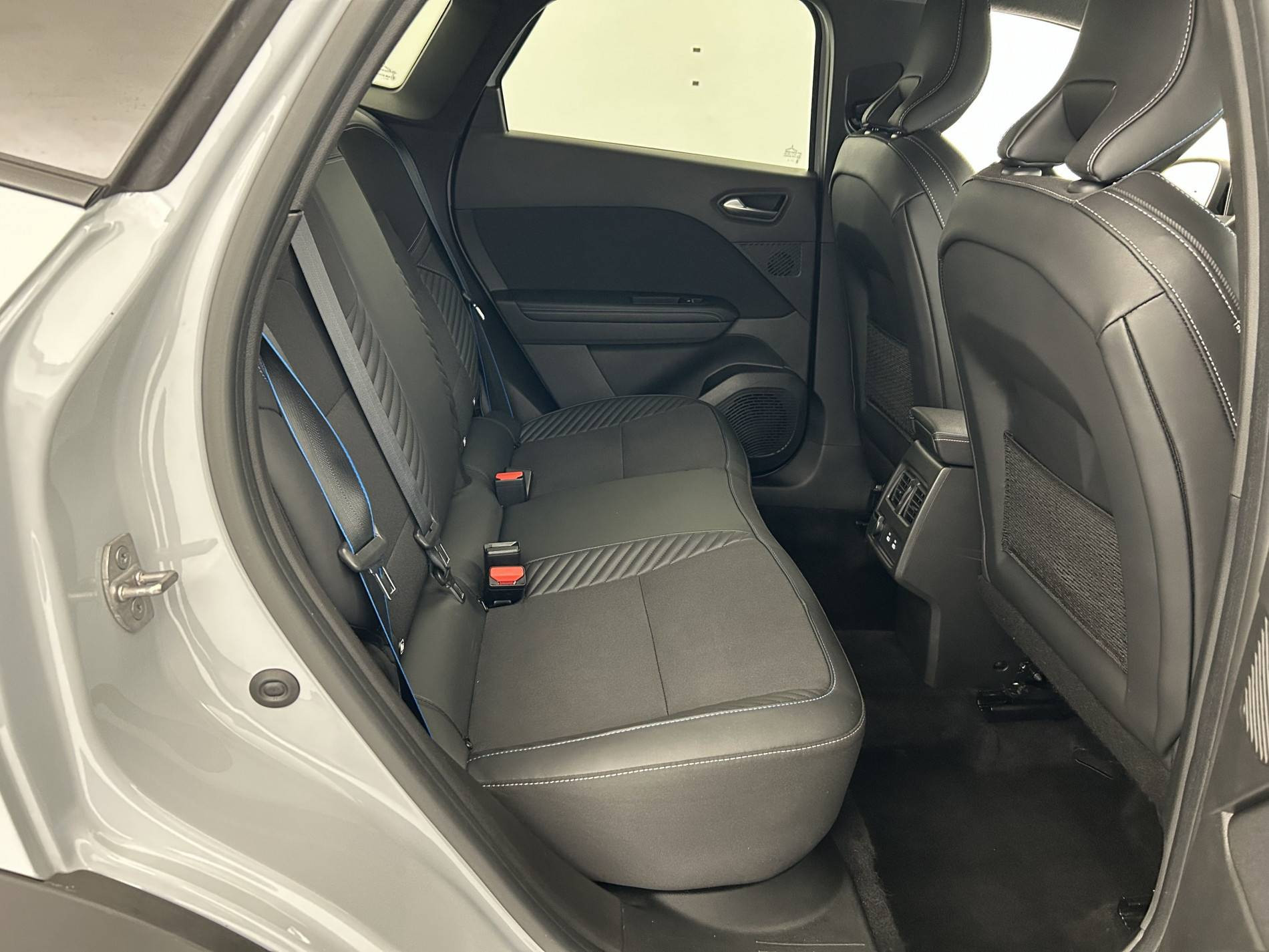 Vente en ligne Renault Symbioz  E-Tech full hybrid 145 au prix de 30 590 €