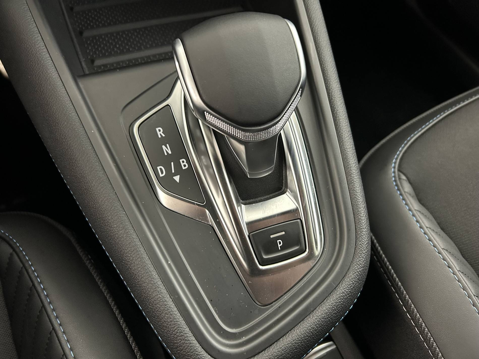 Vente en ligne Renault Symbioz  E-Tech full hybrid 145 au prix de 30 590 €