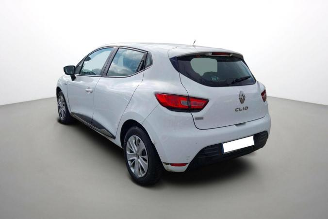 Vente en ligne Renault Clio 4 Clio TCe 75 E6C au prix de 9 990 €