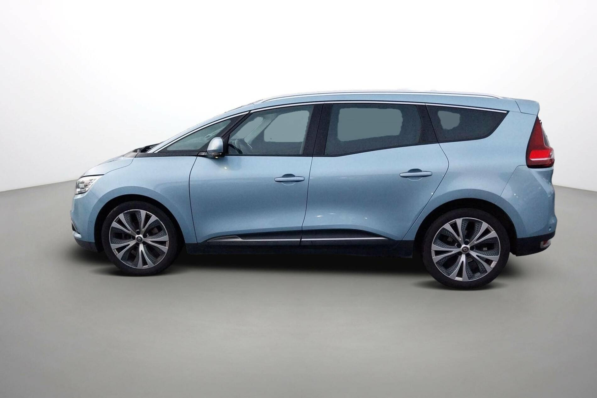Vente en ligne Renault Grand Scenic 4 Grand Scenic dCi 110 Energy EDC au prix de 13 590 €