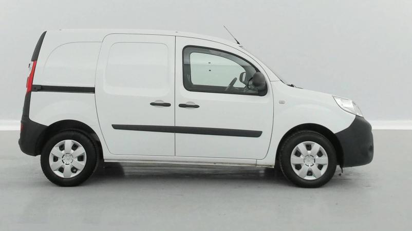 Vente en ligne Renault Kangoo Express  BLUE DCI 95 au prix de 13 690 €