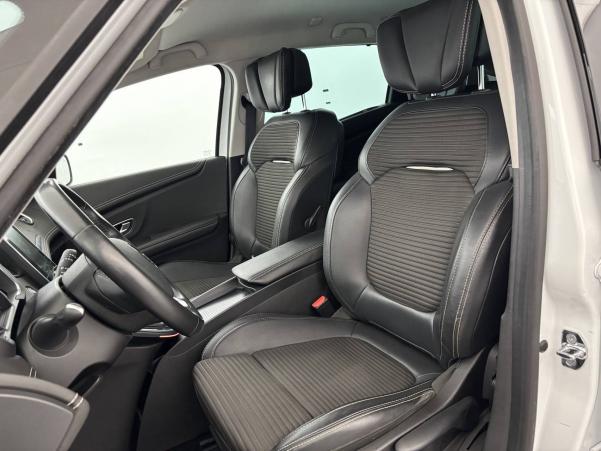 Vente en ligne Renault Scenic 4 Scenic TCe 140 Energy au prix de 17 590 €