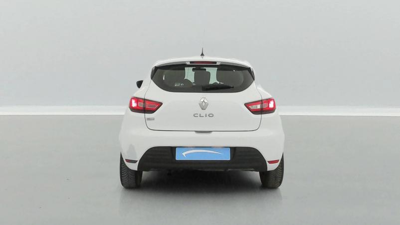 Vente en ligne Renault Clio 4 Clio TCe 75 E6C au prix de 9 990 €