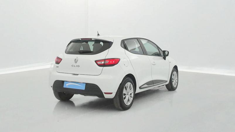 Vente en ligne Renault Clio 4 Clio TCe 75 E6C au prix de 9 990 €