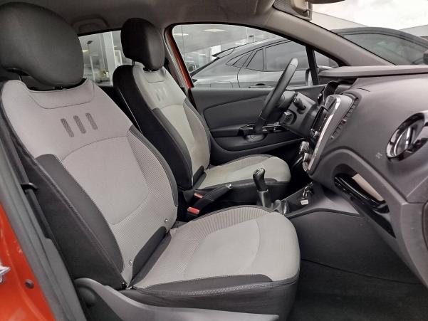 Vente en ligne Renault Captur  dCi 90 Energy S&S eco² au prix de 10 590 €