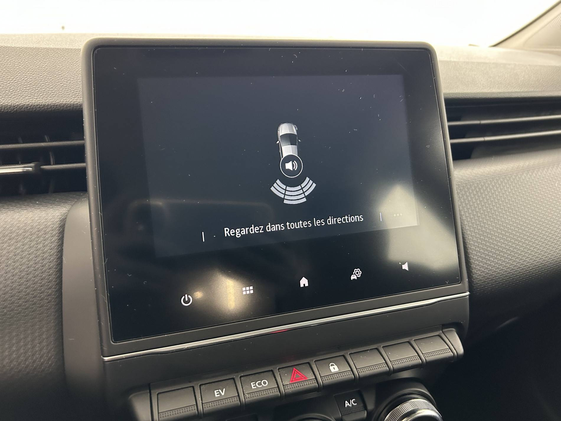 Vente en ligne Renault Clio 5 CLIO SOCIETE E-TECH 140 - 21 au prix de 14 950 €