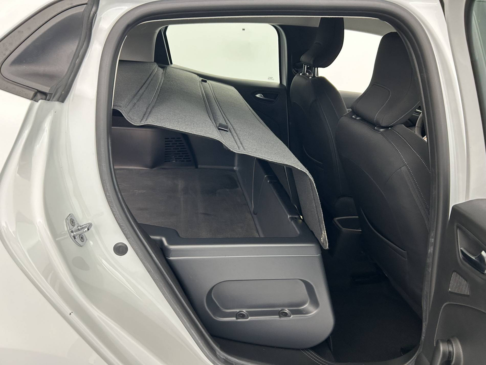 Vente en ligne Renault Clio 5 CLIO SOCIETE E-TECH 140 - 21 au prix de 14 950 €