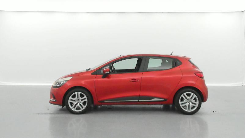 Vente en ligne Renault Clio 4 Clio dCi 90 Energy eco2 82g au prix de 11 990 €