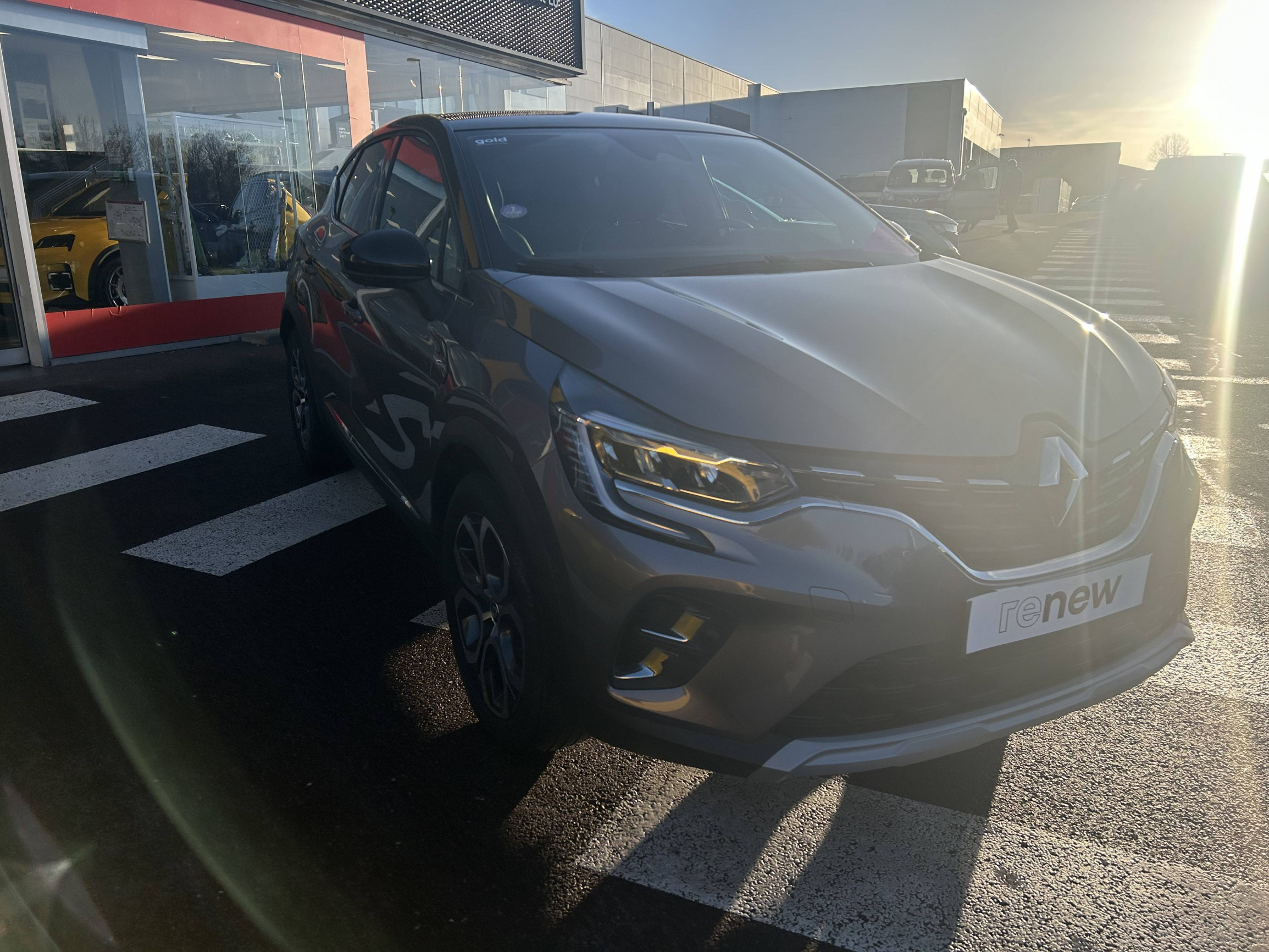 Vente en ligne Renault Captur  TCe 90 au prix de 16 990 €
